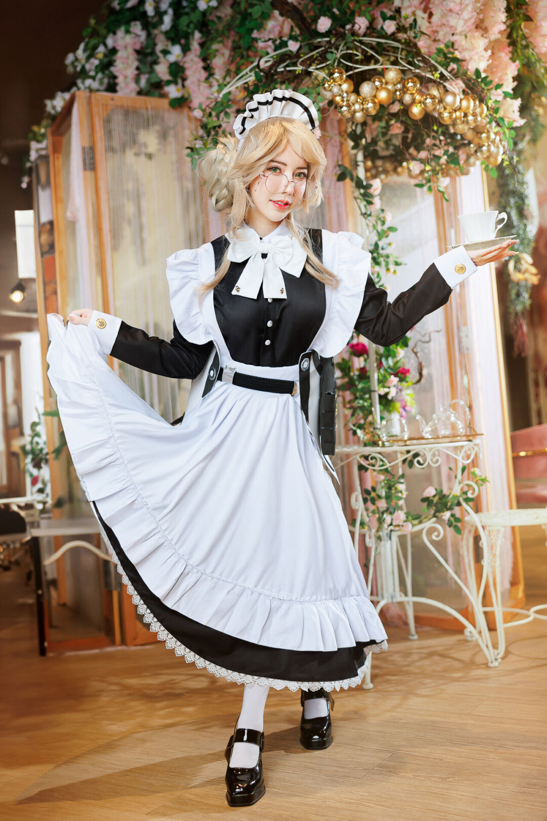 GODDESS OF VICTORY- NIKKE PERFECT MAID 12