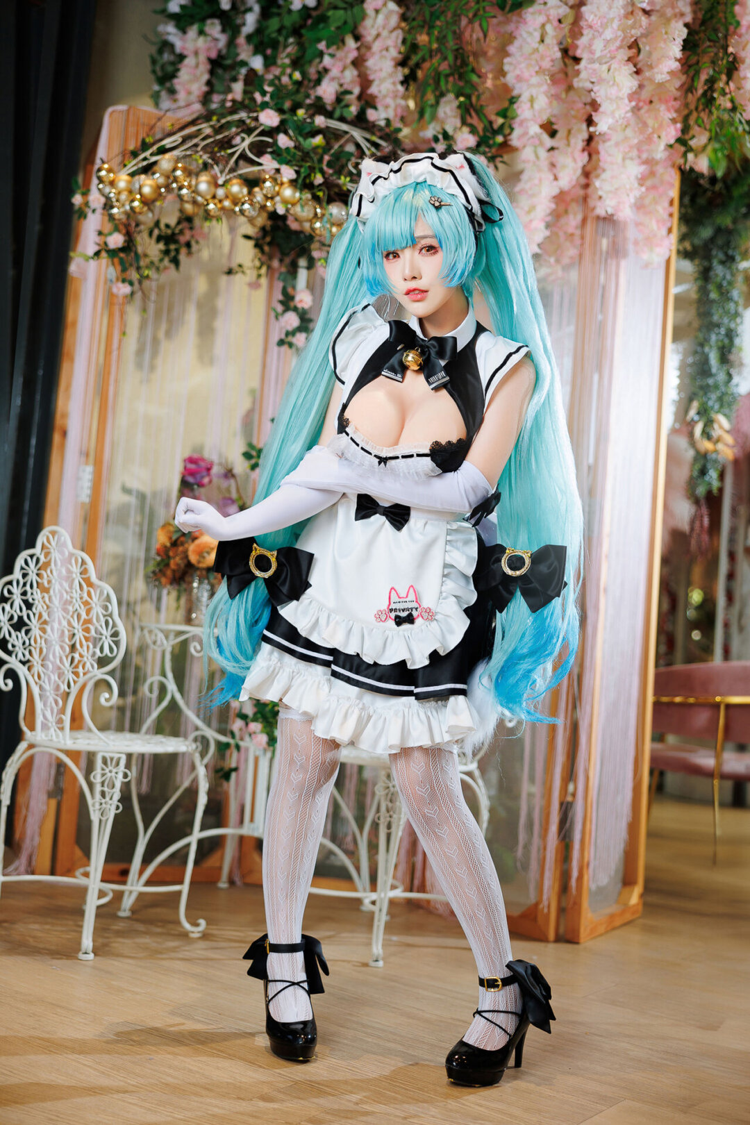 GODDESS OF VICTORY- NIKKE PERFECT MAID 12